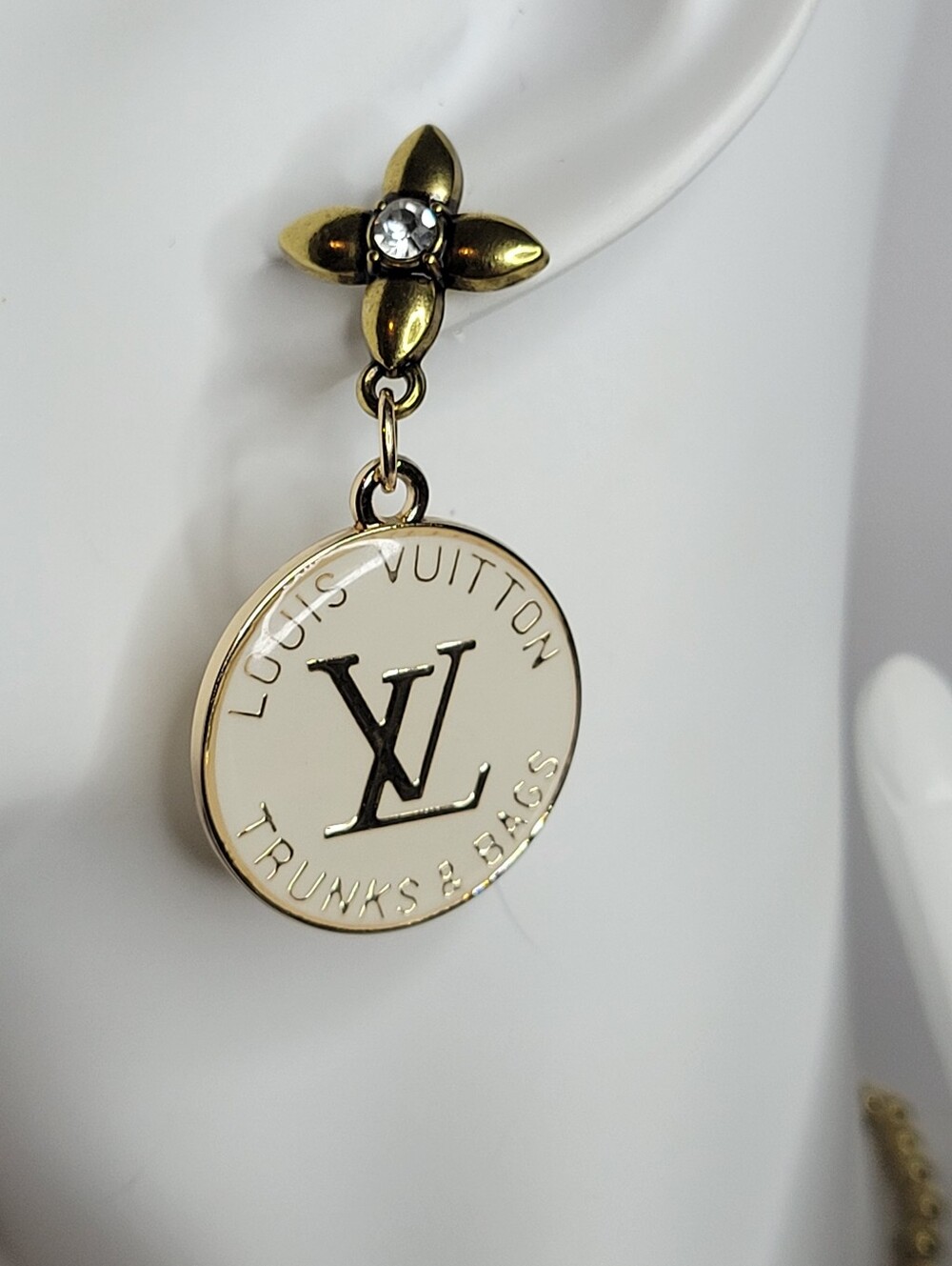 Choice Of One, Louis Vuitton Trunks & Bags, Earings, Necklace Or Adjustable Ring - Picture 5 of 8